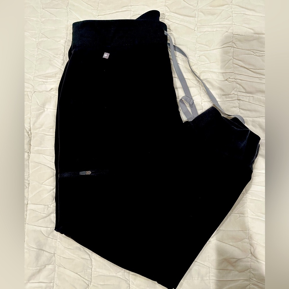 FIGS Black Zamora Jogger Pants Petite Large